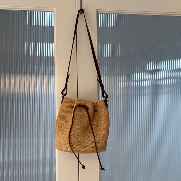 Sezane Farrow Rafia bucket bag - Picture 3 of 5